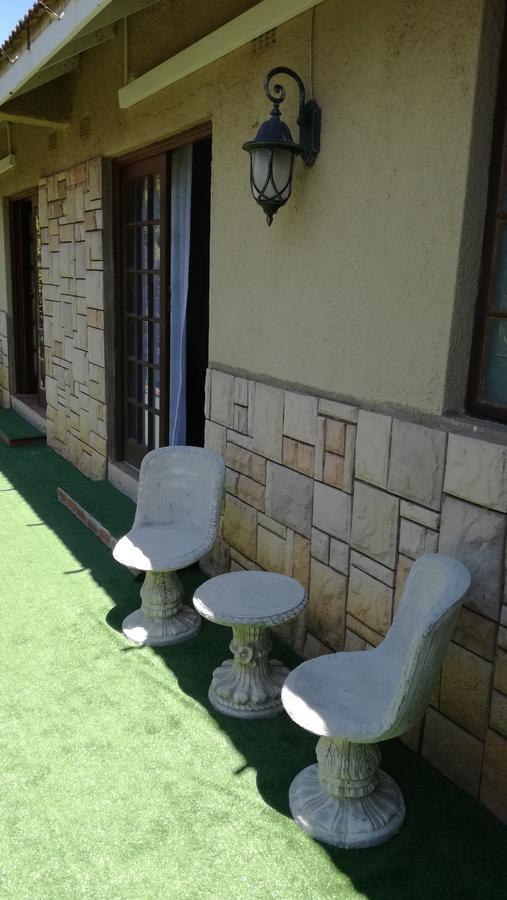 Bed and Breakfast Giardino a 194 Welkom Esterno foto